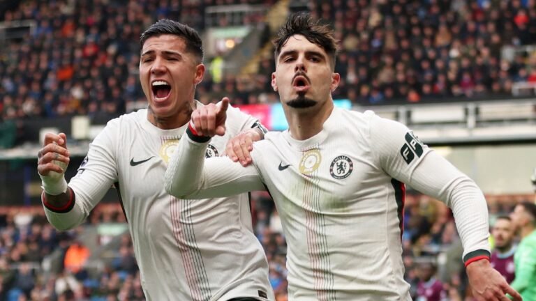 เบิร์นลีย์ พบ เชลซี