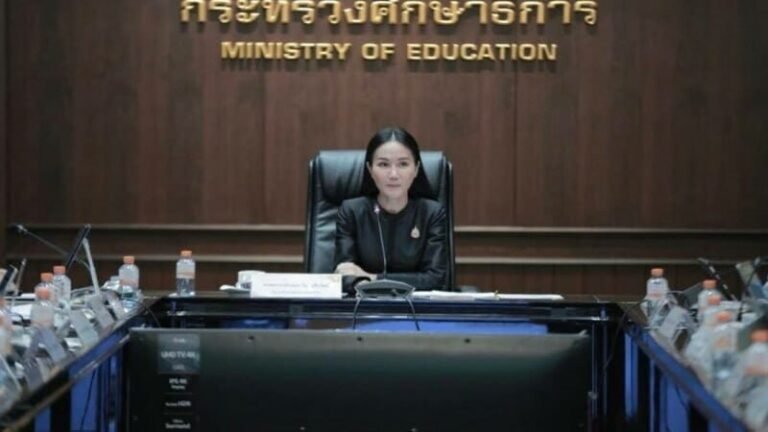 นฤมล ถกบอร์ดคุรุสภา สั่งทบทวนขั้นตอนตั๋วใบอนุญาตประกอบวิชาชีพครู